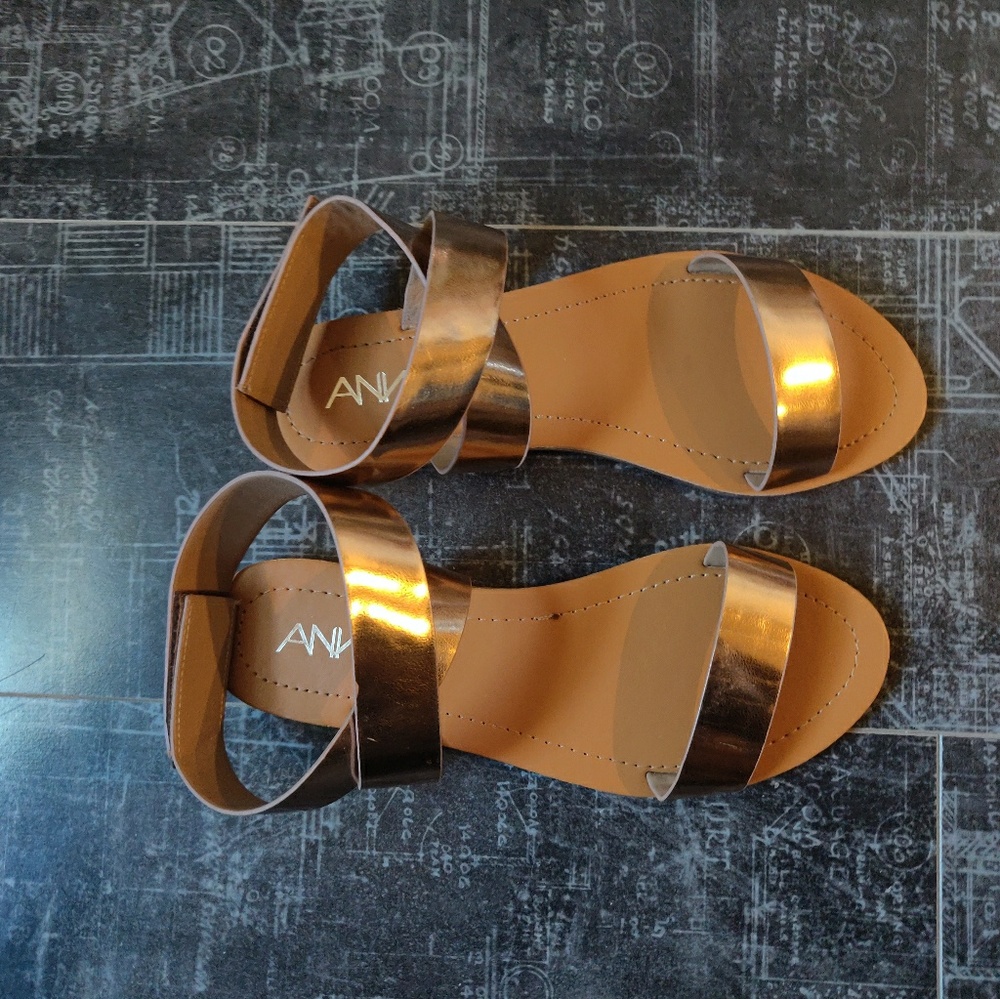 New Anna Rose Gold Sandals